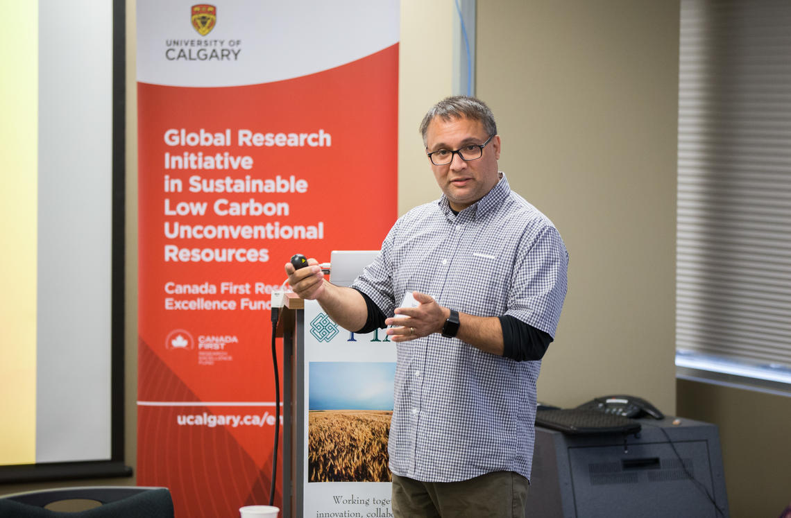 GRI energy director Ian Gates, professor of chemical and petroleum engineering at Schulich School of Engineering, shared research developments at a recent oil and gas industry lunch and learn.