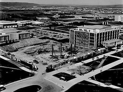 Construction on the library tower begins in 1970; the building was named in 1984 for R.A. MacKimmie, donor and chair of the University of Calgary’s Board of Governors from 1975-1984.