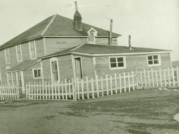 Principal's Residence, Blood Reserve, Alberta. – 1920. The General Synod Archives, Anglican Church of Canada. P7538-651