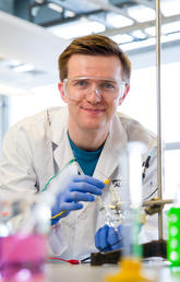 Robert Mayall began working as an undergrad in 2013 on a thesis aimed at creating a bacteria sensor